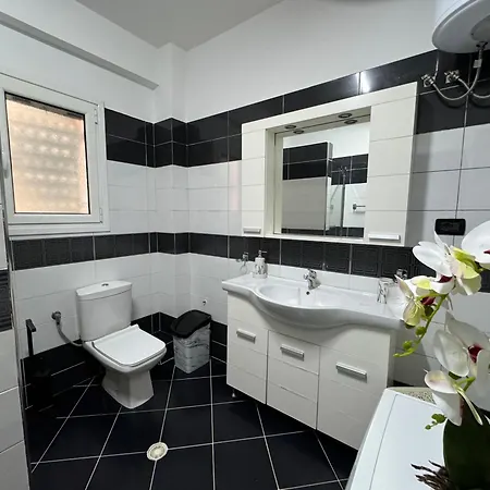 Nadi Penthouse With Sea View * Vlore