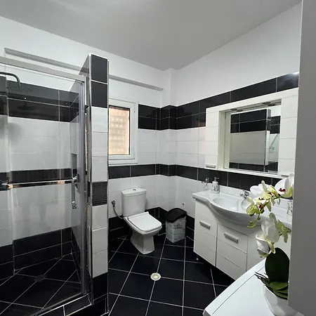 Nadi Penthouse With Sea View * Vlore