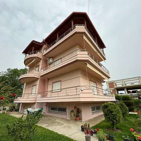 Nadi Penthouse With Sea View * Vlorë