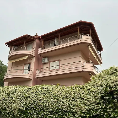 Nadi Penthouse With Sea View * Vlorë