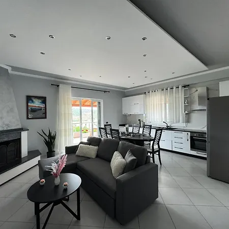 Nadi Penthouse With Sea View Apartment Vlore