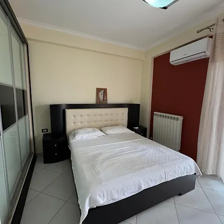 Nadi Penthouse With Sea View * Vlore
