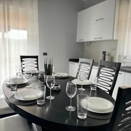 Nadi Penthouse With Sea View Vlorë